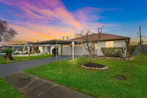 Covered Back Patio Covered Parking Game Room WIFI Smart TV's every room Washer & Dryer